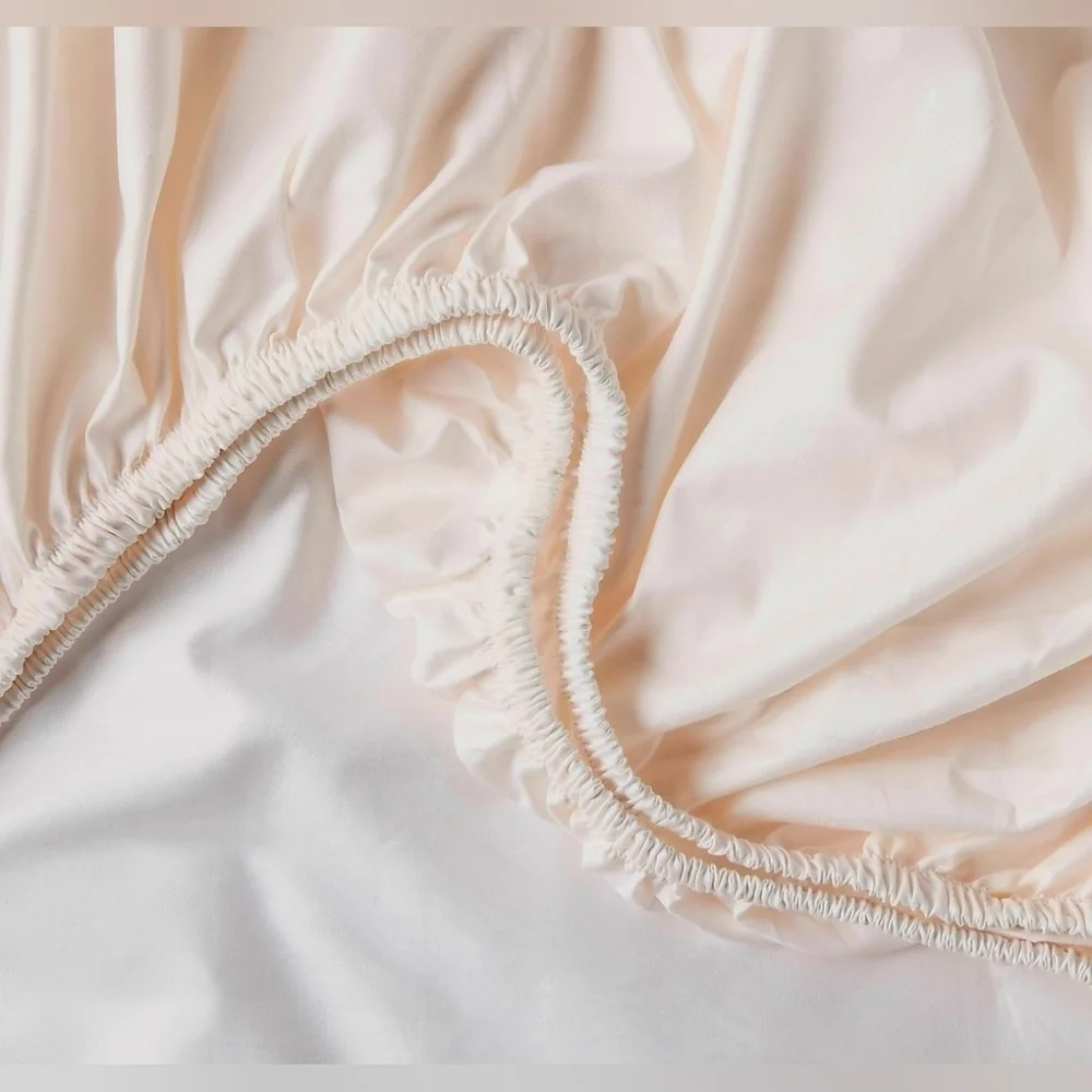 Threshold Queen 400 Thread Count Performance Sheet Set Ivory w Love Detailed Hem